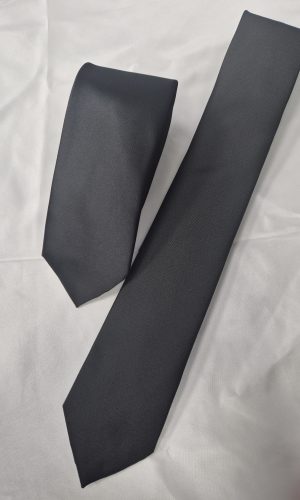 Chattier fekete nyakkendő férfi